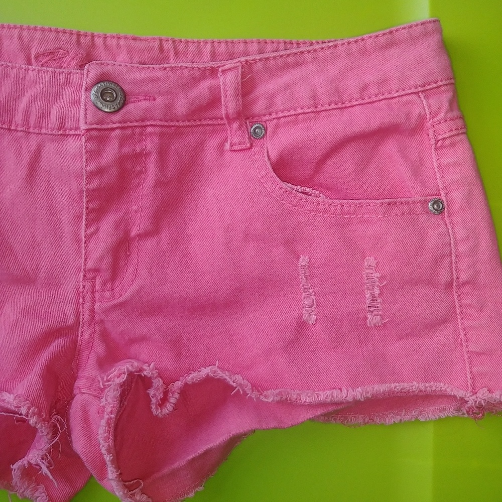 Hot Pink - Picture 3 of 7